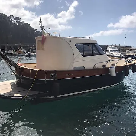 Zacalu Botel *